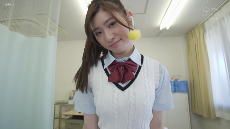 室内 · 揉乳 · 第一视角 · 站立 · 学生制服 · 挑逗 · 揉乳特写