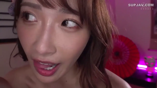 并排坐 · 乳房 · 喜悦 · 多人题材 · 日式房间 · 亲昵互动 · 和服半脱 · 装饰挂轴