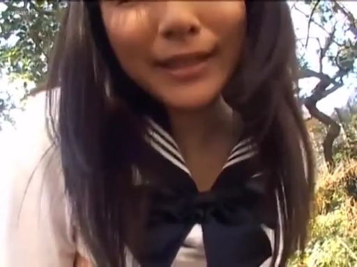 脸部 · 平静 · 注视 · 户外 · 水手服 · 学生 · 正面