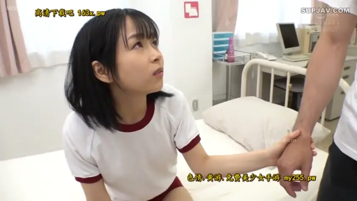 室内 · 面部 · 俯身 · 微笑 · 注视 · 窗帘 · 毛衣 · 大特写