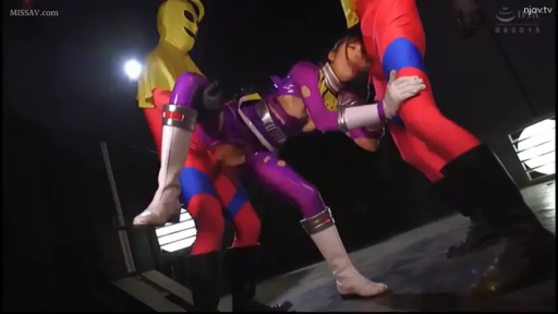 影棚 · 英雄题材 · 全景 · 多人性交 · もがく · 战队服 · 腰带 · 架起