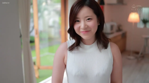 白いノースリーブニットセーター