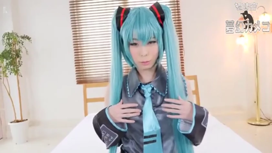 严肃 · 教室 · 眼镜 · 角色扮演 · 站立 · 半身 · 教师制服 · 讲课