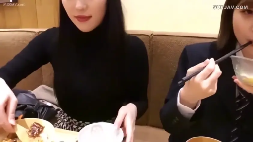 坐姿 · 性交 · 胸部 · 全裸 · 卧室 · 愉悦 · 男伴