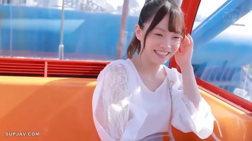 座り姿勢 · 面部 · 恥ずかしがり屋 · 侧脸 · 白いレースの服 · 摩天轮 · 摸头发