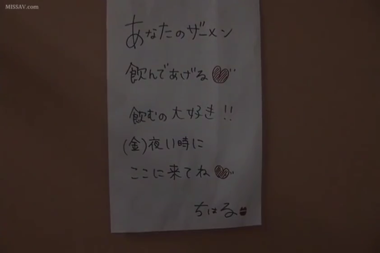 站姿 · 微笑 · 玄关 · 日常场景 · 紫色毛衣与格子裙 · 拿取提袋 · 礼品袋