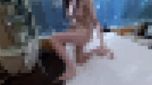 Whole body · Fully nude · Bedroom · Kneeling posture