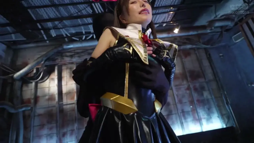 中景 · 陶醉 · 胸揉み · 角色扮演服 · 从后抱住 · 工业风背景