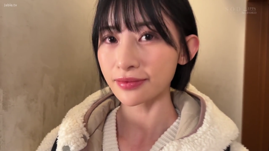 室内 · 性交 · 俯身 · 全裸 · 欢愉 · 乳房 · 有码 · 木凳