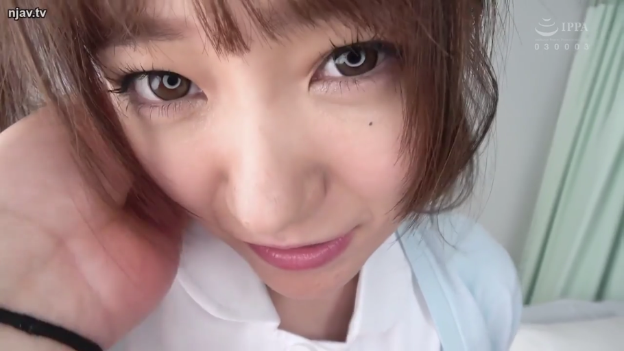 室內 · 脸部 · 护士服 · 平靜 · 对视 · POV · 正面