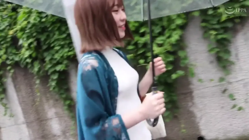 户外 · 白色紧身上衣