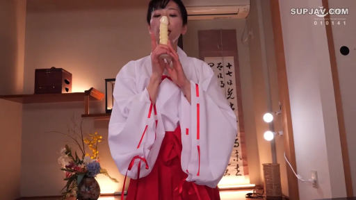 专注 · 角色扮演 · 站立 · 和室 · 中景 · 舔舐 · 假阳具 · 巫女服