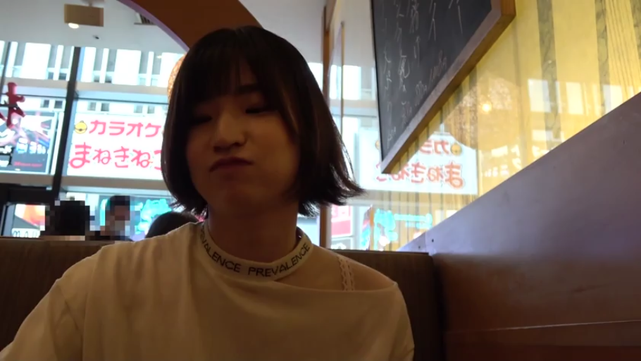 专注 · 和室 · 中景 · 跪姿 · 多人性爱 · 情趣内衣 · 三人行