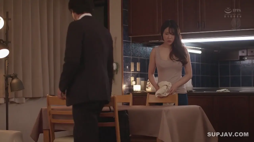 Serious · Standing Posture · 全景 · 成人内容 · Kitchen · 互动 · 桌椅 · 西装与背心