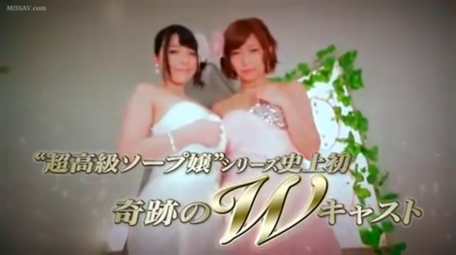 站立 · 中景 · 摆拍 · 微笑 · 双人 · 摄影棚 · 文字 · 婚纱