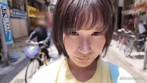 胸部 · 巨乳 · 床上 · 半裸 · 侧卧 · 开心 · 吮吸