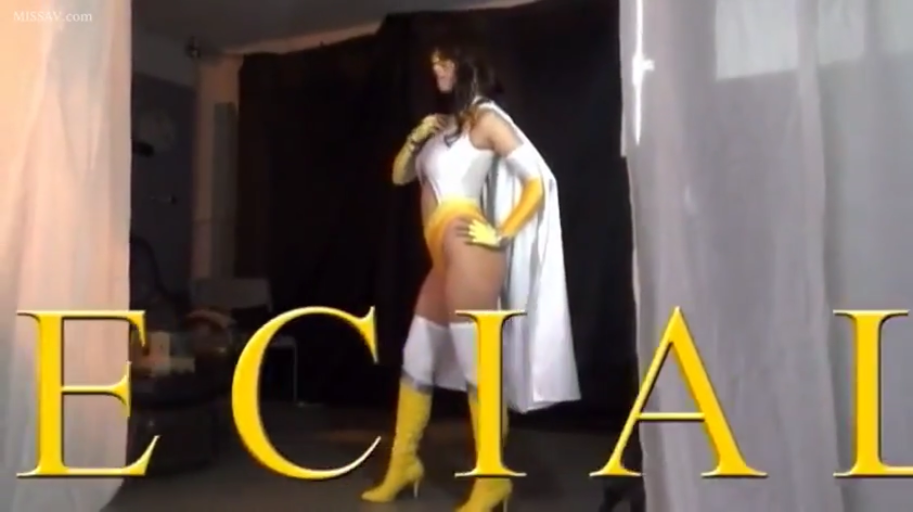 Indoor · Whole body · staged photo · 自然 · 角色扮演服 · 披风 · 超级英雄 · 侧立叉腰