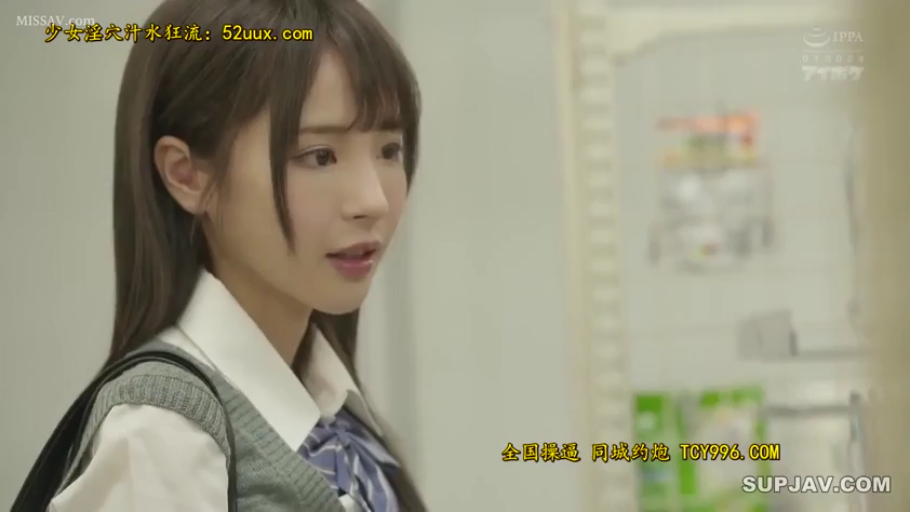 室内 · 脸部特写 · 注视 · JK制服 · 唯美 · 书包 · 侧立 · 迷茫