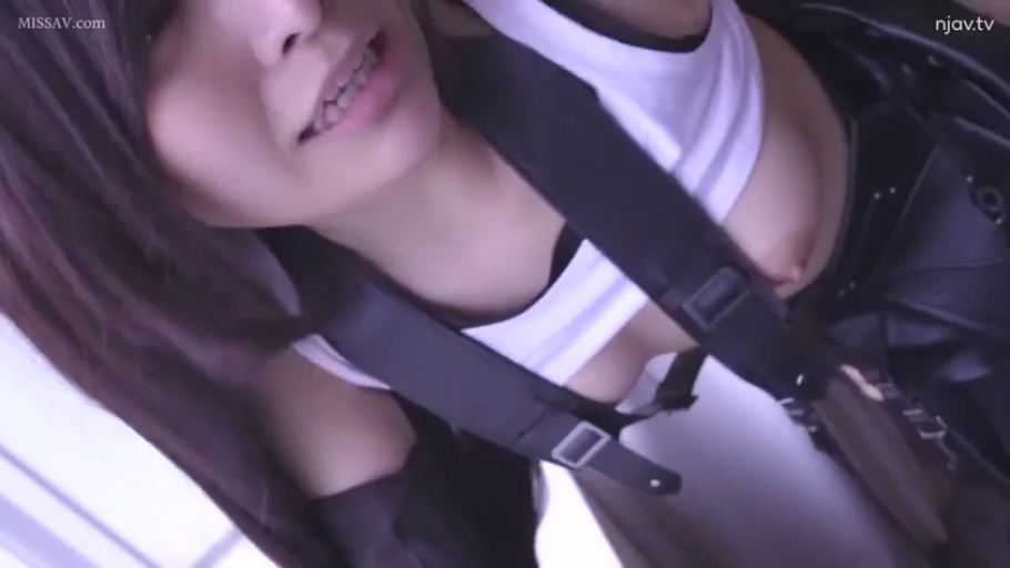 室内 · 蒂法服装