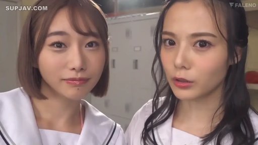 脸部特写 · 自然 · 更衣室 · 储物柜 · 水手服 · 两人 · 凝视镜头 · 并立