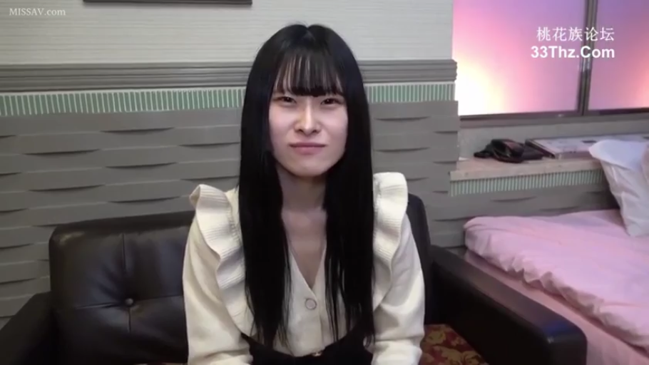 性交 · 全裸 · 卧室 · 亲密 · 身体特写 · 传教士位 · 喜悦