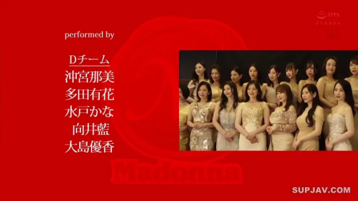 室内 · 站立 · 微笑 · 远景 · 多人 · 合影 · 礼服