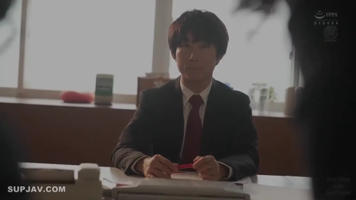 座り姿勢 · 办公室 · ボールペン · 中景 · 红领带 · 注視 · 沉稳 · 男优