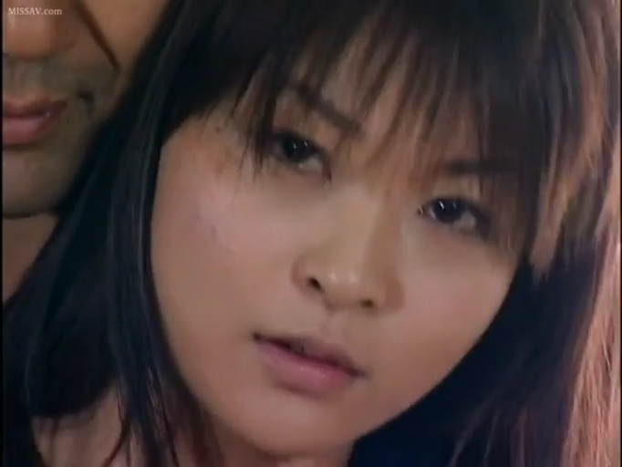 全裸 · 中景 · 沙发 · 客厅 · 舔阴 · 躺姿 · 三人行 · 欢快