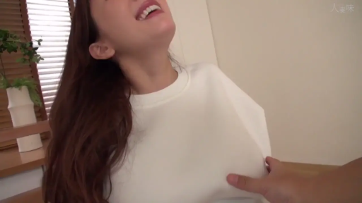 室内 · 胸部 · 诱惑 · 近景 · 第一人称 · 卫衣 · 抚弄