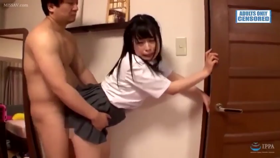 室内 · 性交 · 制服 · 后入 · 痛苦 · 有码