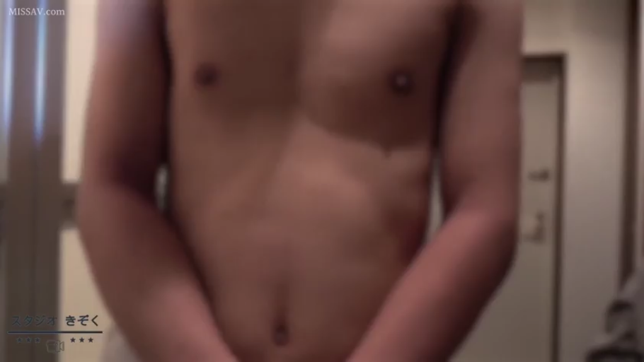 室内 · 全裸 · 站立 · 展示 · 躯干 · 模糊