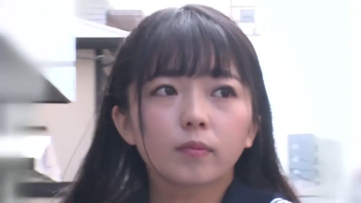 室内 · 脸部 · 凝视 · 平淡 · 水手服 · 正面 · 齐刘海