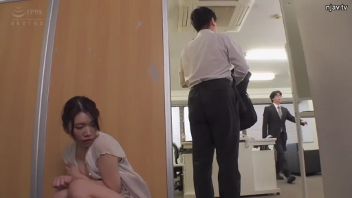 全裸 · 湿身 · 微笑 · 上半身 · 温泉 · 红色发饰 · 泡澡 · 趴在池边