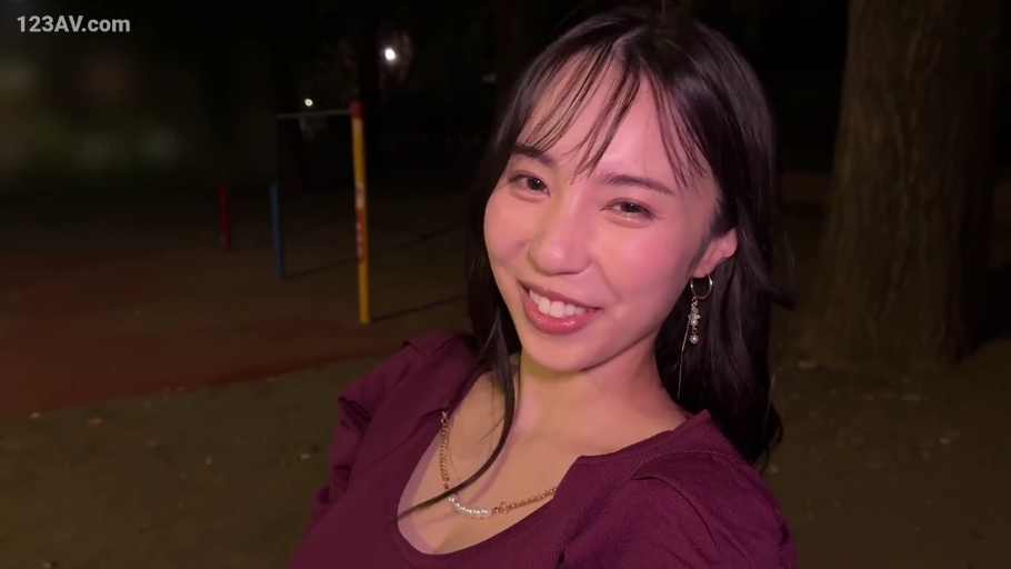 室内 · 性交 · 全裸 · 后入 · 全景 · 自然 · 客厅 · 墙壁