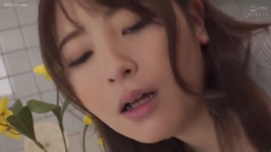 面部 · Bathroom · Hazy · Nude · High-definition · Overlook · 娇喘 · 装饰花