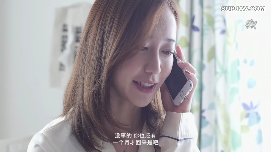 室内 · 面部 · 睡衣