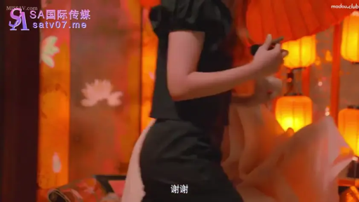 室内 · 站立 · 中景 · ぼかし · 灯笼 · 拿伞 · 黑色旗袍