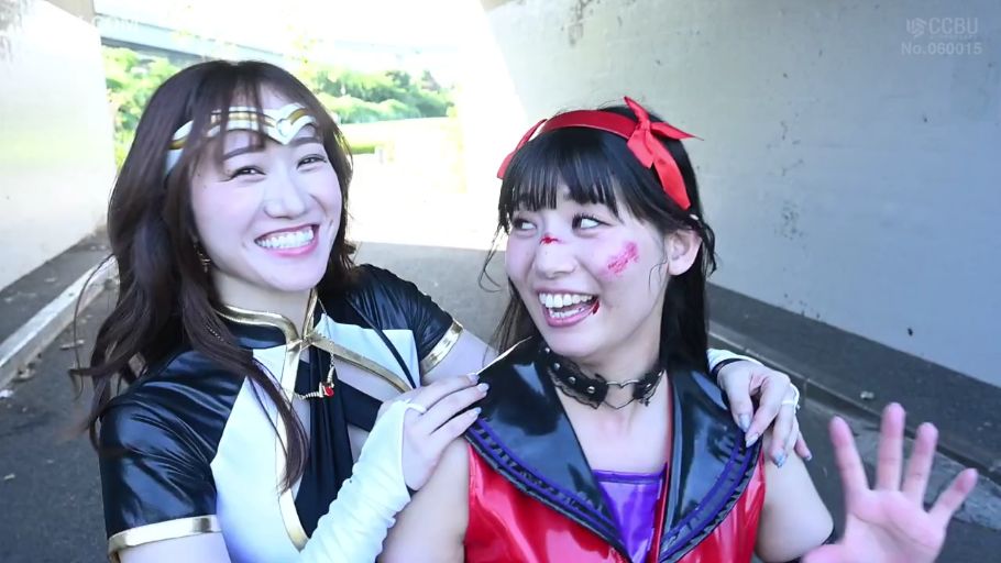 室内 · 骑乘位 · 性交 · 投入 · 裸体 · 女上位 · 乳房