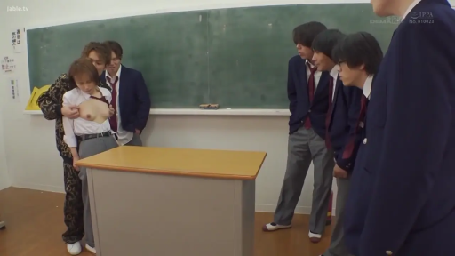 胸部 · Classroom · Stand · shy · 讲台 · Lift up the shirt · Student school uniform · Multi-person scene