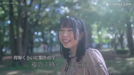 脸部特写 · 站姿 · 户外公园 · 荷叶边衬衫