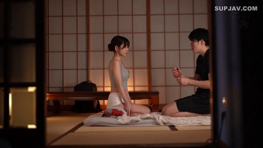 全身 · 性交 · 露乳 · 浴室 · 欢愉 · 洗手池 · T恤 · 托举