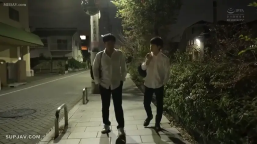 黑长裤 · 夜晚街道