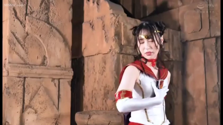 哀怜 · 角色扮演 · 站立 · 摆拍 · 半身 · 水手服 · 手套 · 遗迹