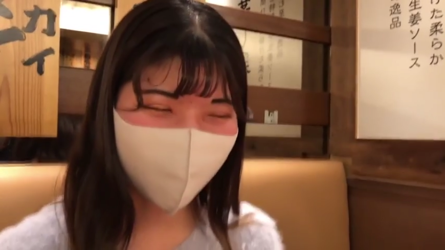 全身 · 性交 · 专注 · 全裸 · 卧室 · 传教士式 · 台灯