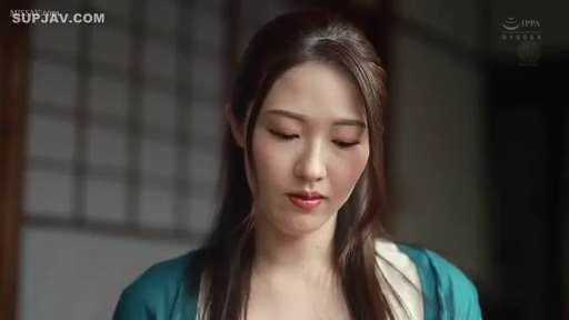 室内 · 面部 · 忧郁 · 低头 · 静止 · 和服 · 唯美