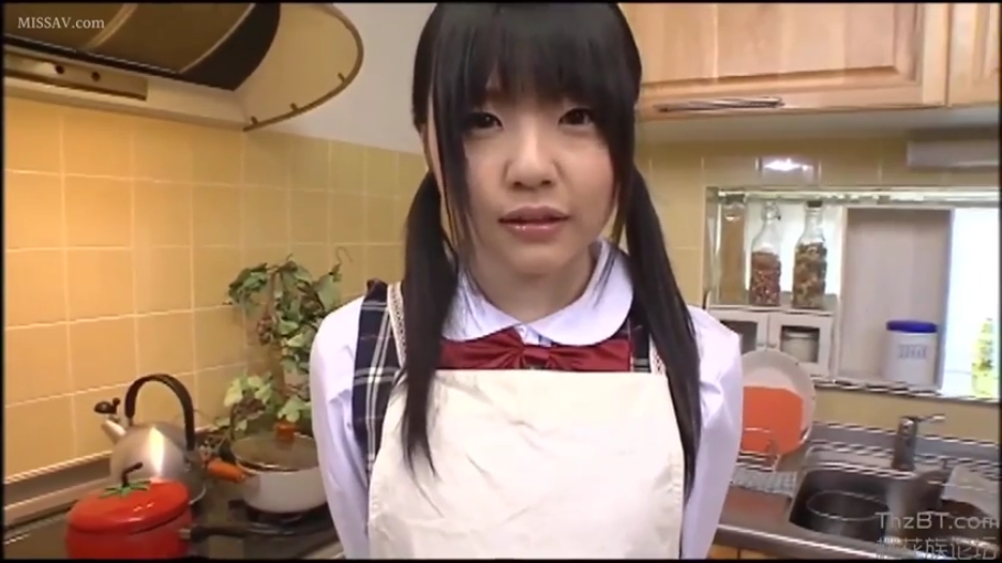 全身 · 胸罩 · 站立 · 自然 · 酒店 · 职场剧情 · 水瓶 · 脱衣抚摸