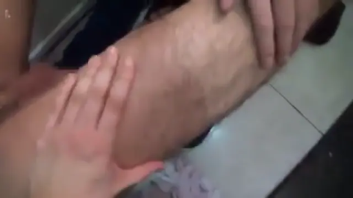 室内 · 全裸 · 仰卧 · 阴部特写 · 器官特写 · 淫荡 · 掰开阴户