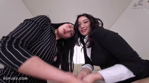 室内 · 面部 · 眼镜 · 跪姿 · 职业装 · POV · 挑逗 · 俯视