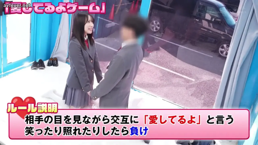 全身 · 微笑 · 户外 · 剧情向 · 校服套装 · 站立牵手 · 游戏对视 · 游戏说明字幕