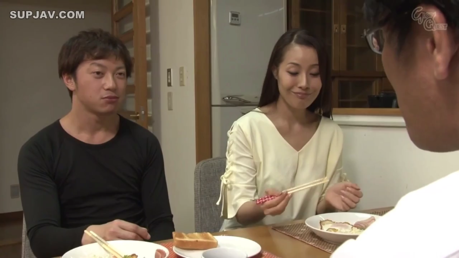 办公室 · 臀部 · 沙发 · 跨坐 · 半裸 · 颜面骑乘 · 男下女上